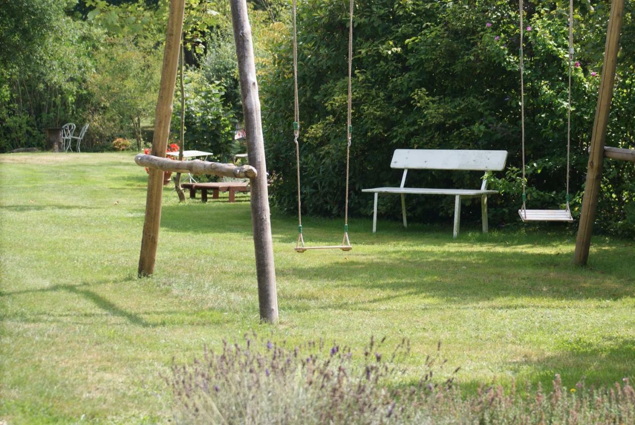 La Chaine Saint-Jean-du-Bois Esterno foto